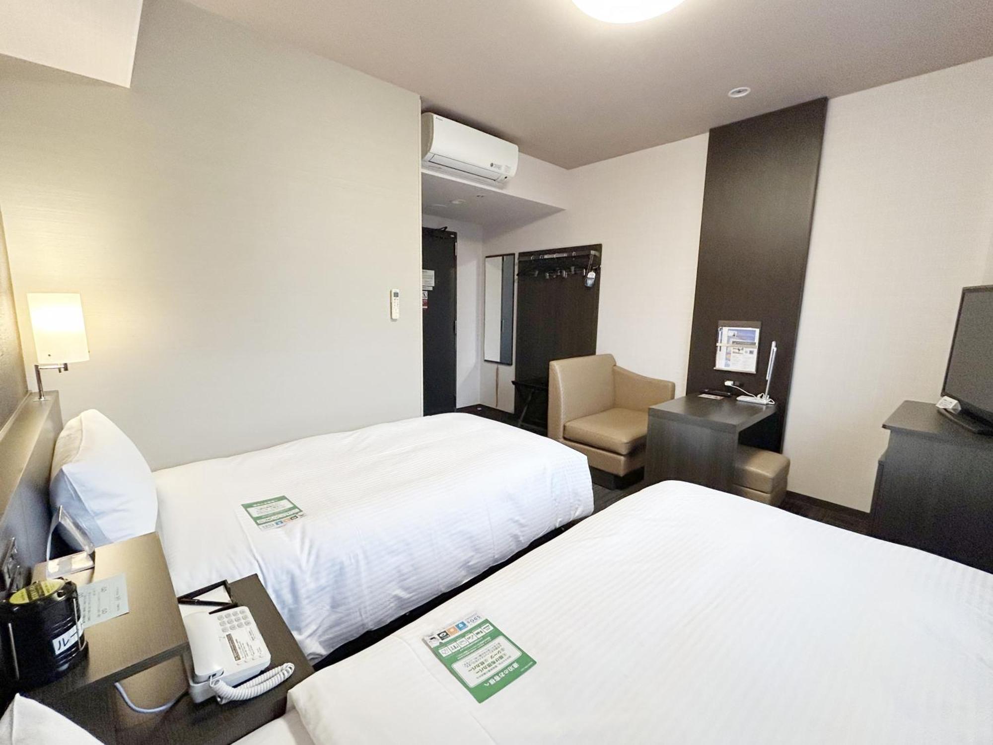 Hotel Route-Inn Sabae -Kokudou 8 Gou- Zewnętrze zdjęcie
