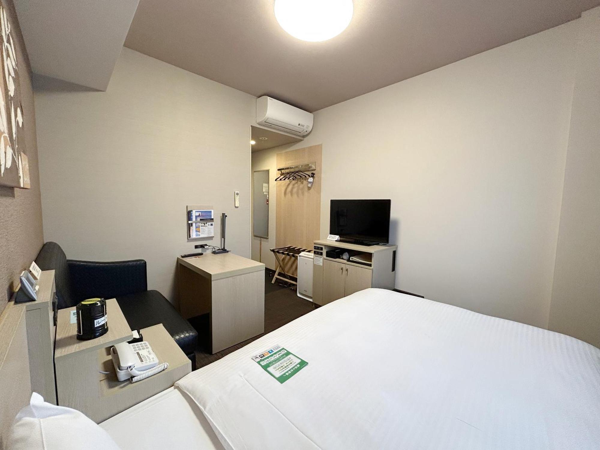 Hotel Route-Inn Sabae -Kokudou 8 Gou- Zewnętrze zdjęcie