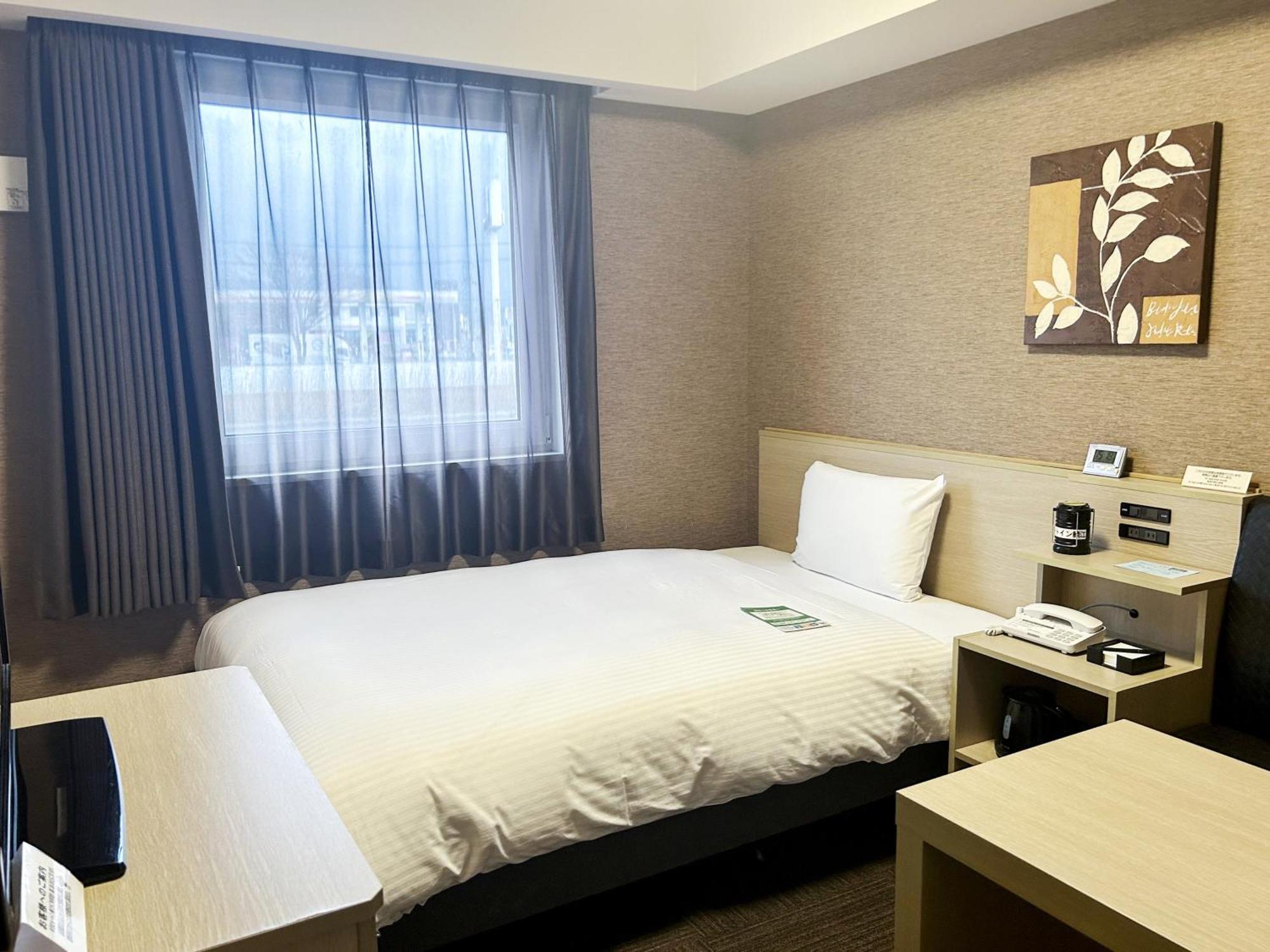 Hotel Route-Inn Sabae -Kokudou 8 Gou- Zewnętrze zdjęcie